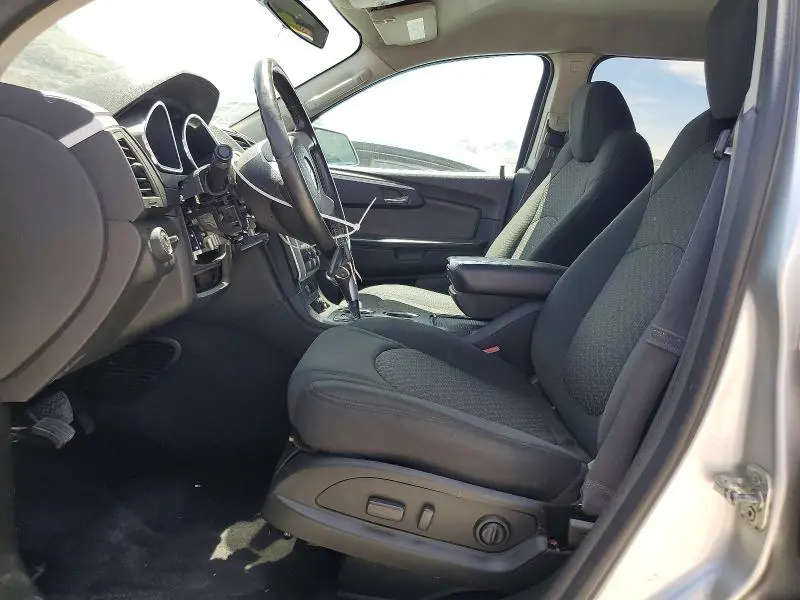 2012 CHEVROLET TRAVERSE LT  