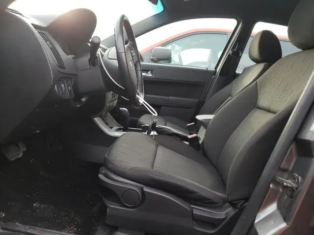 2011 FORD FOCUS SE  