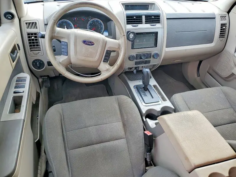 2010 FORD ESCAPE XLT  
