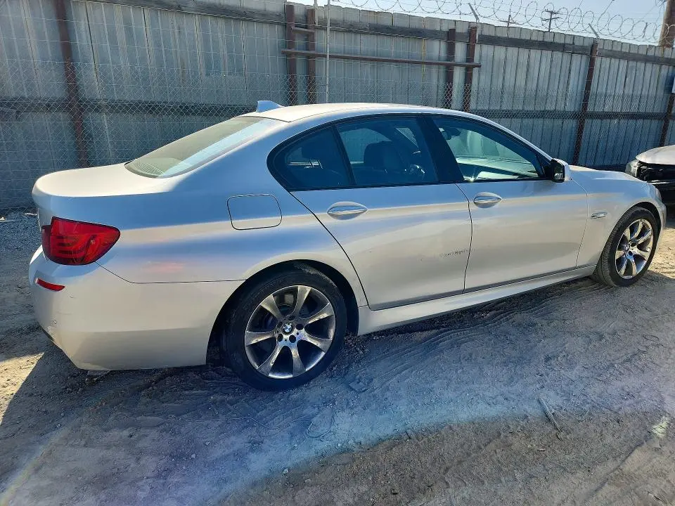 2011 BMW 528 I  