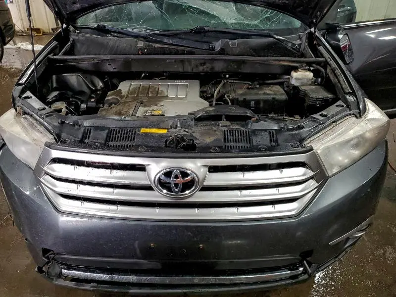 2011 TOYOTA HIGHLANDER LIMITED  