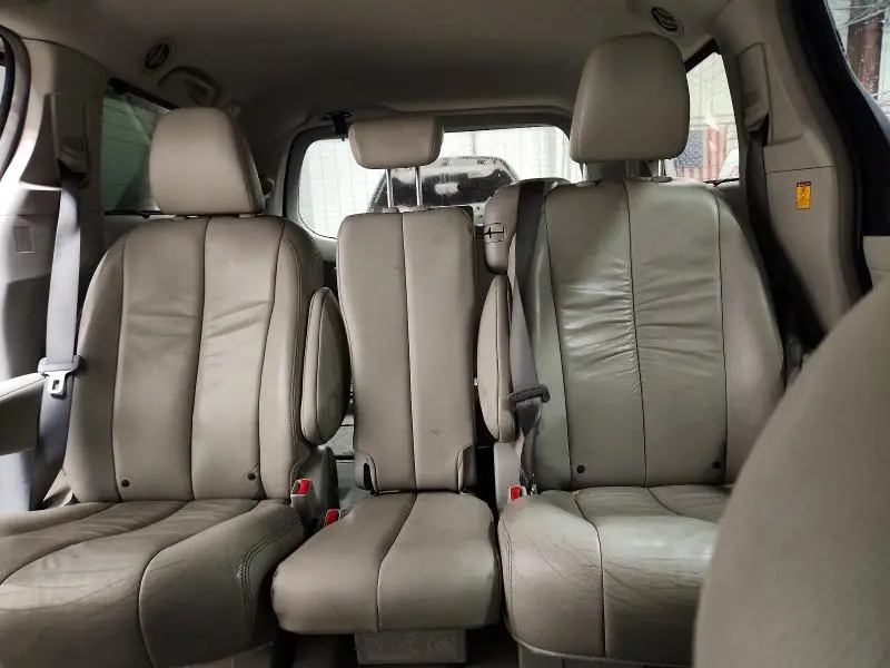 2012 TOYOTA SIENNA XLE 8-PASSENGER  