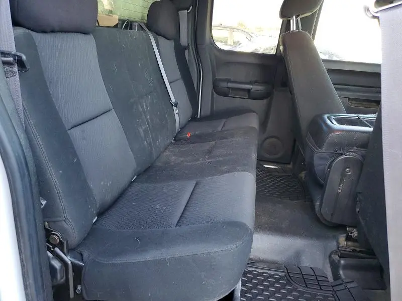 2011 CHEVROLET SILVERADO C1500 LS  