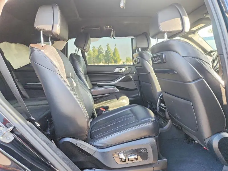 2021 BMW X7 M50I  