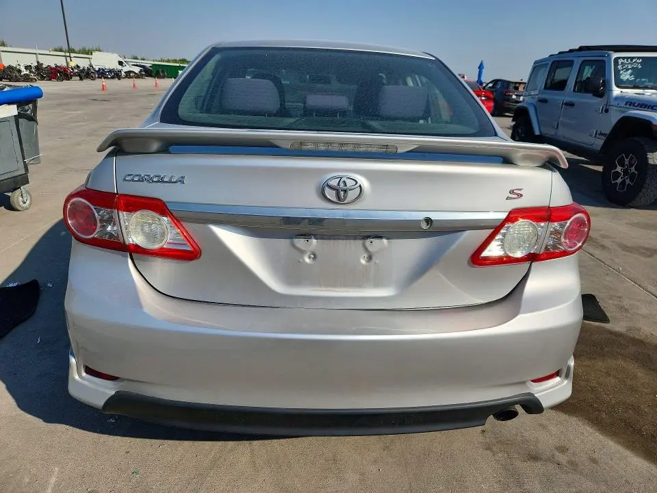 2011 TOYOTA COROLLA S  