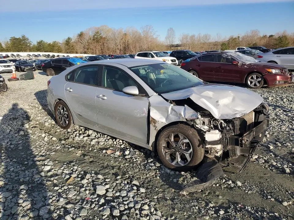 2019 KIA FORTE LXS  