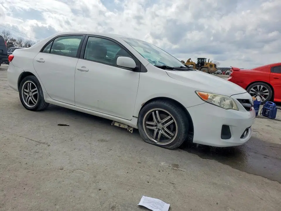 2011 TOYOTA COROLLA LE  