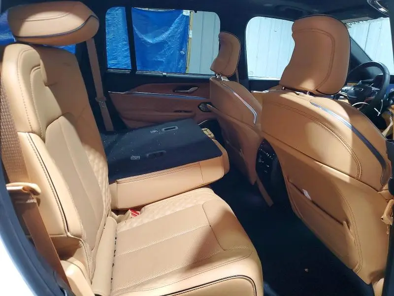 2024 JEEP GRAND CHEROKEE SUMMIT  