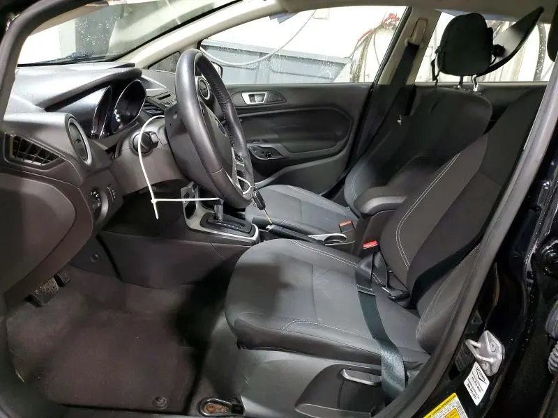 2016 FORD FIESTA SE  