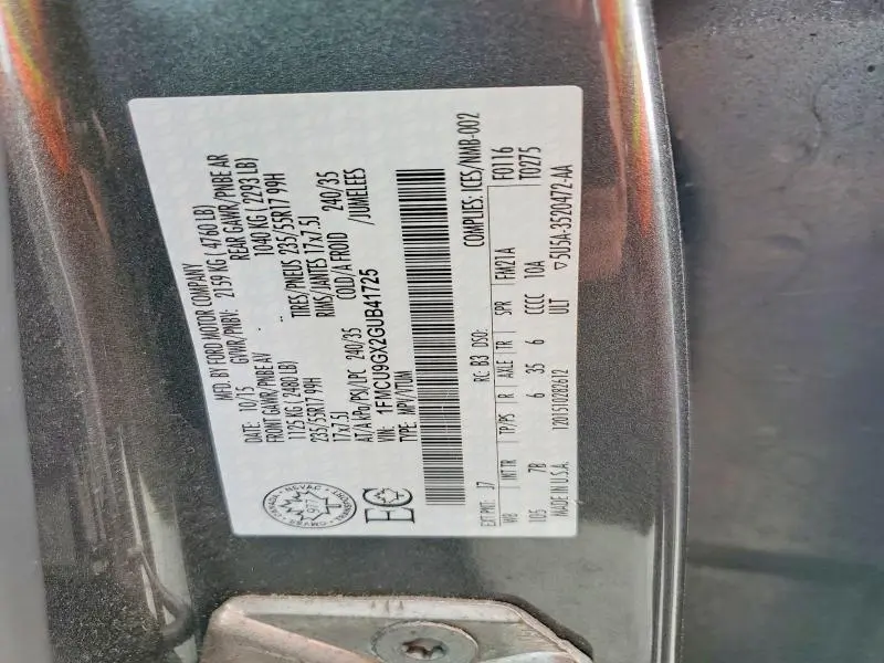 2016 FORD ESCAPE SE  