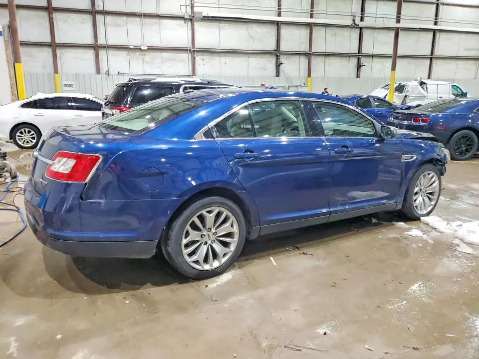 2012 FORD TAURUS LIMITED  