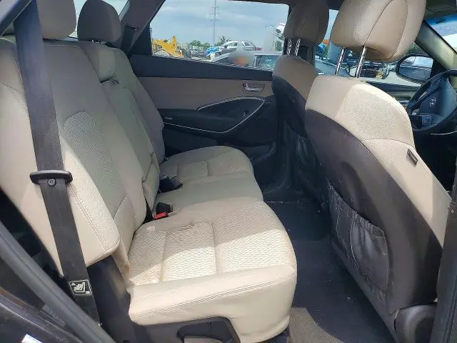 2017 HYUNDAI SANTA FE SE  