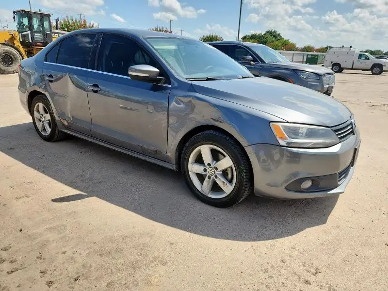 2013 VOLKSWAGEN JETTA TDI  