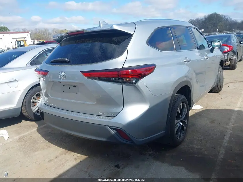 2020 TOYOTA HIGHLANDER XLE