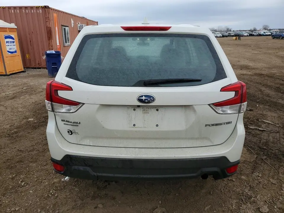 2021 SUBARU FORESTER   