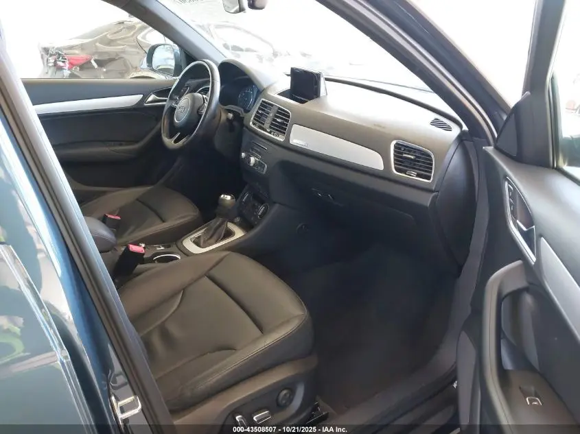 2017 AUDI Q3 2.0T PREMIUM