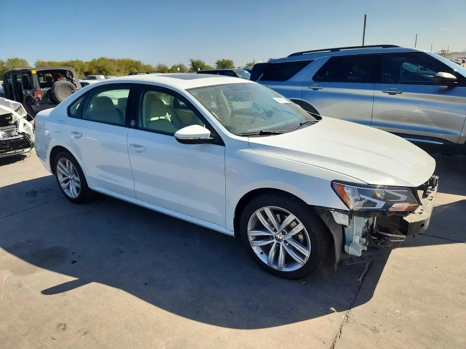 2019 VOLKSWAGEN PASSAT WOLFSBURG  