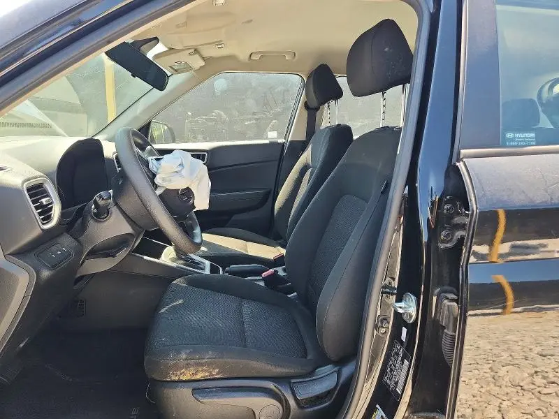 2022 HYUNDAI VENUE SE  