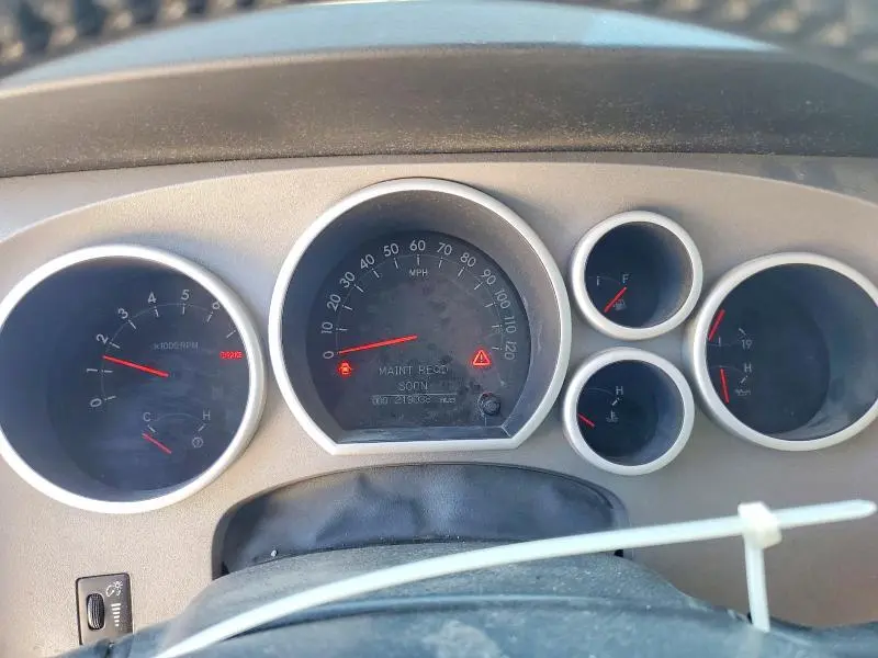 2011 TOYOTA TUNDRA CREWMAX LIMITED  