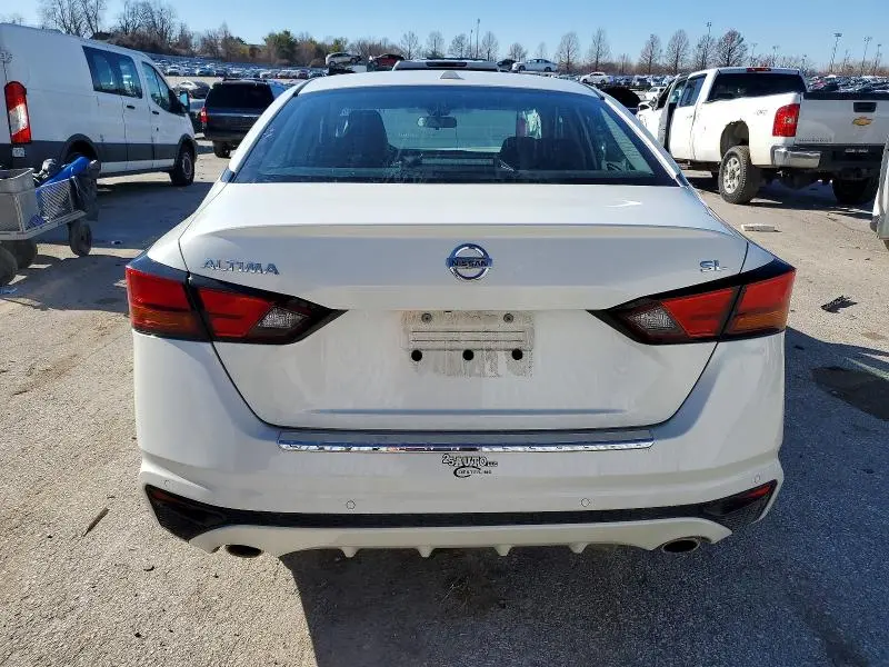 2021 NISSAN ALTIMA SL  