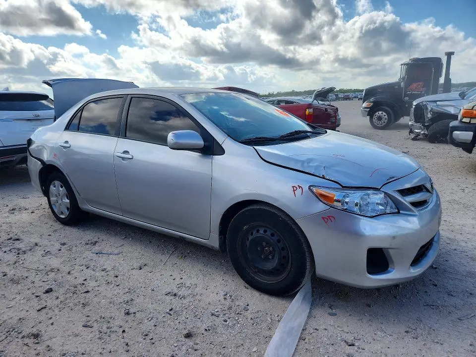 2011 TOYOTA COROLLA LE  