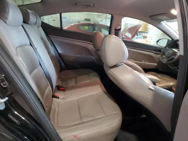 2018 HYUNDAI ELANTRA SE  