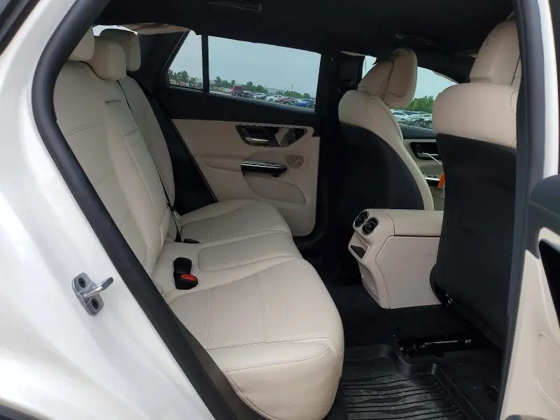 2023 MERCEDES-BENZ GLC   