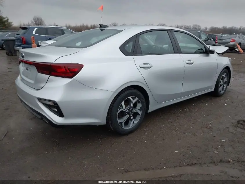 2019 KIA FORTE LXS