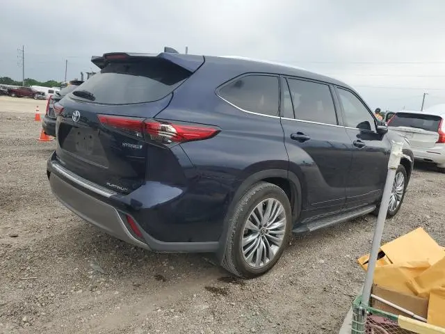 2023 TOYOTA HIGHLANDER HYBRID PLATINUM  