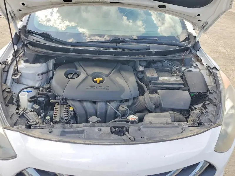 2015 HYUNDAI ELANTRA GT BASE  