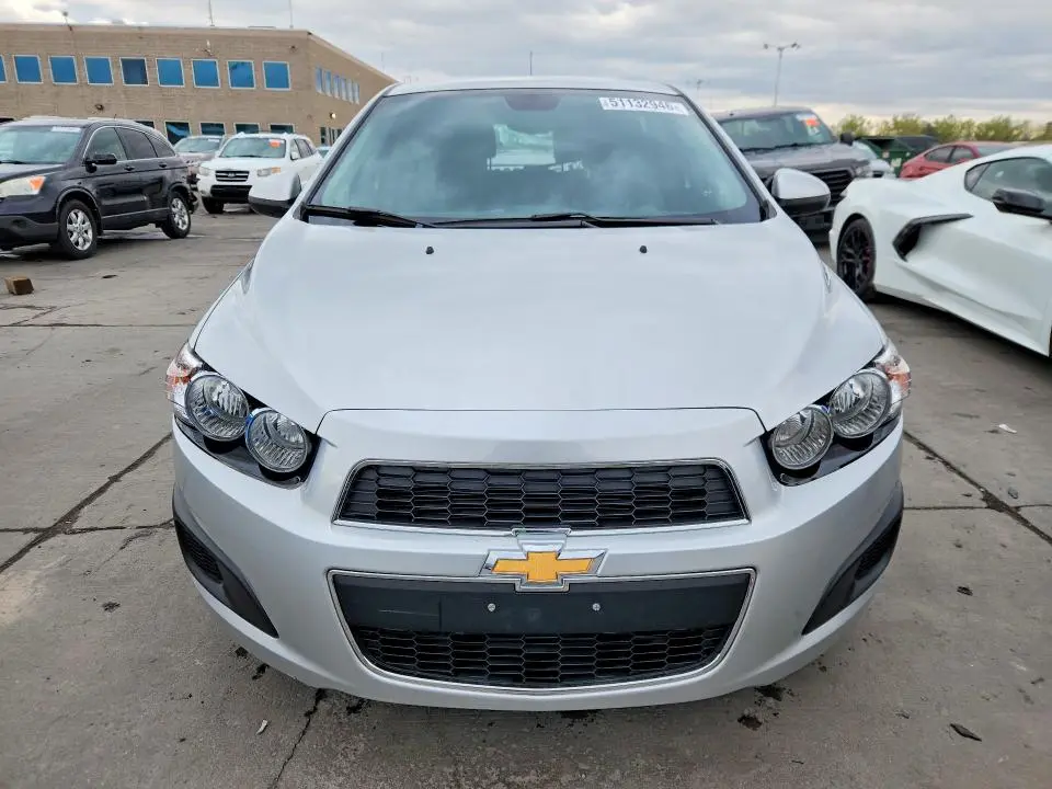 2013 CHEVROLET SONIC LT  
