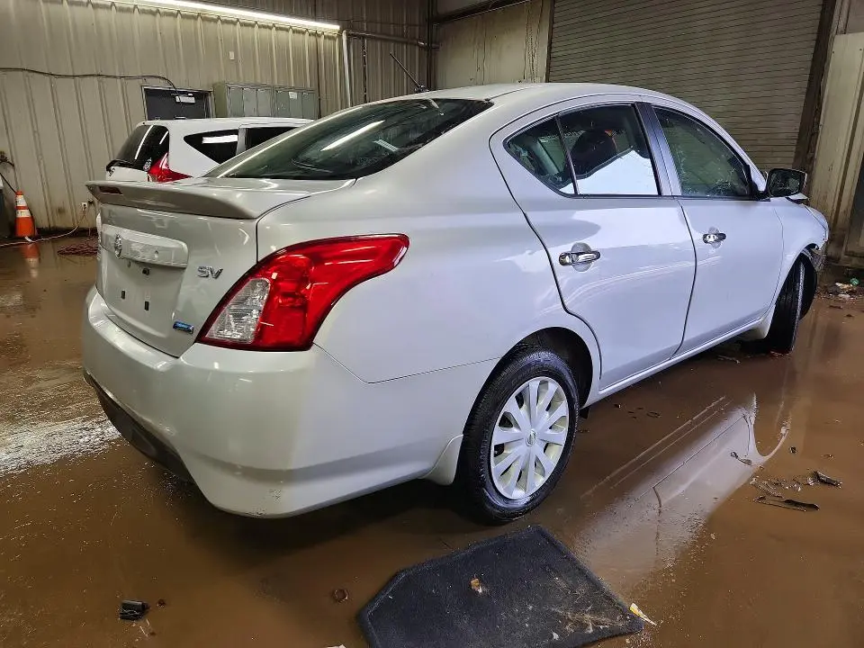 2016 NISSAN VERSA S  