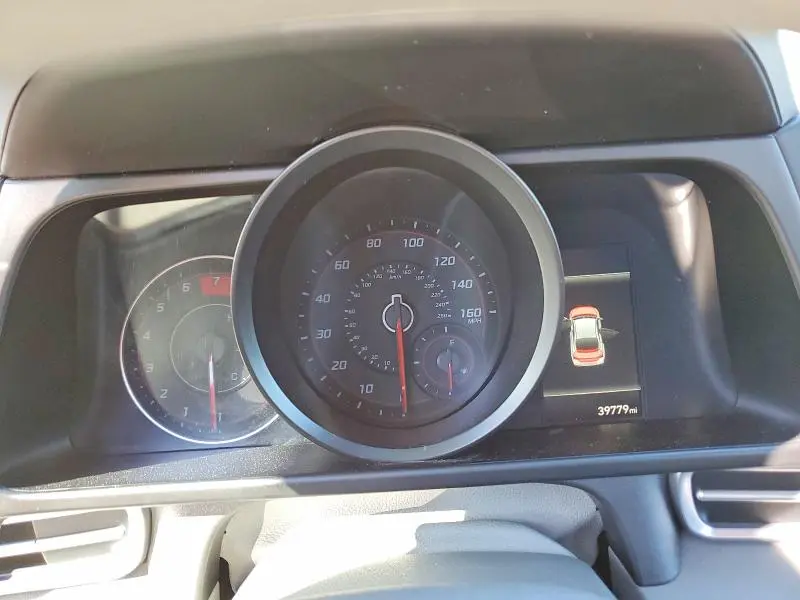 2022 HYUNDAI ELANTRA SE  