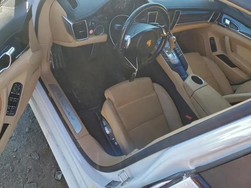 2015 PORSCHE PANAMERA 2  
