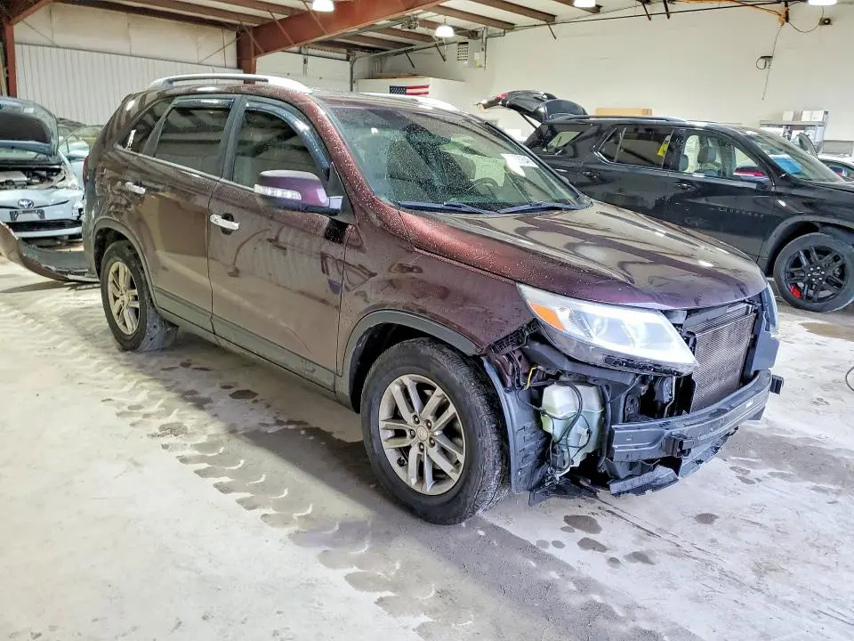 2014 KIA SORENTO LX  