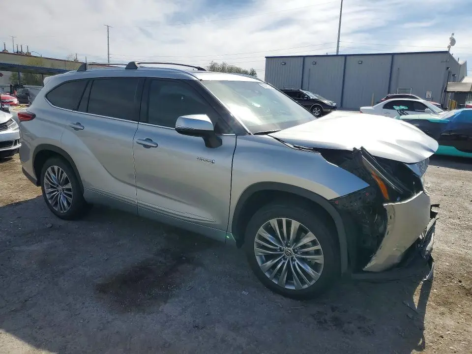 2021 TOYOTA HIGHLANDER HYBRID PLATINUM  