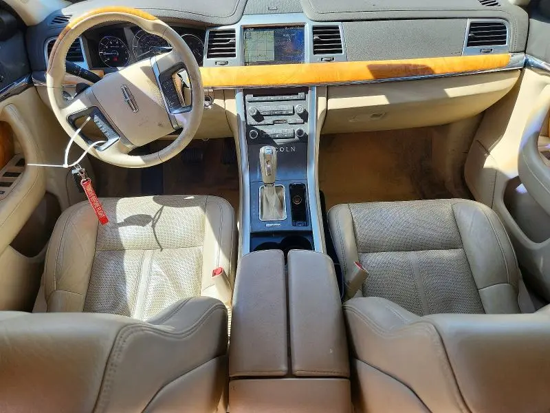 2011 LINCOLN MKS   