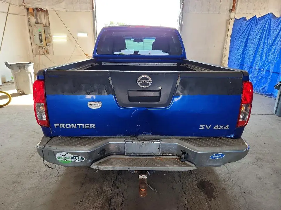 2012 NISSAN FRONTIER SV V6  