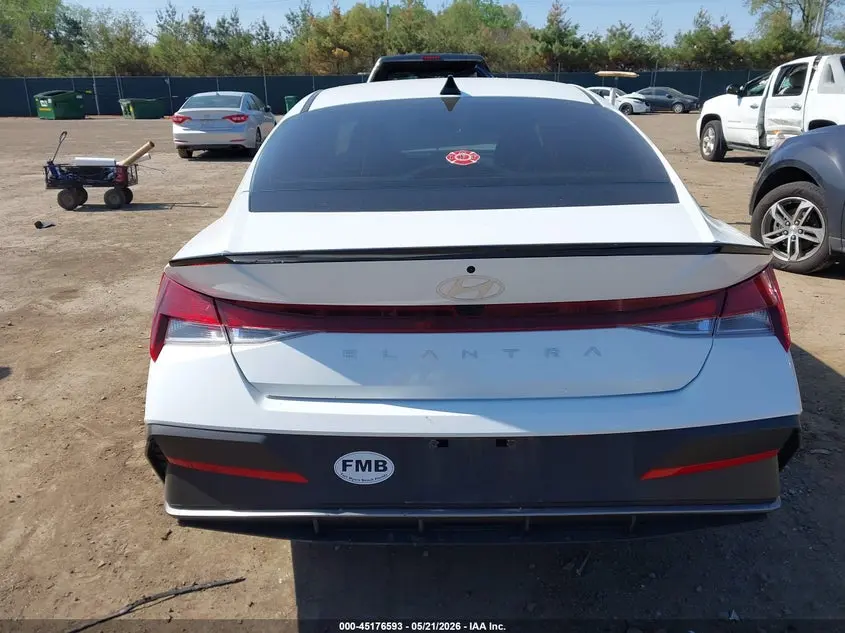 2025 HYUNDAI ELANTRA SEL SPORT