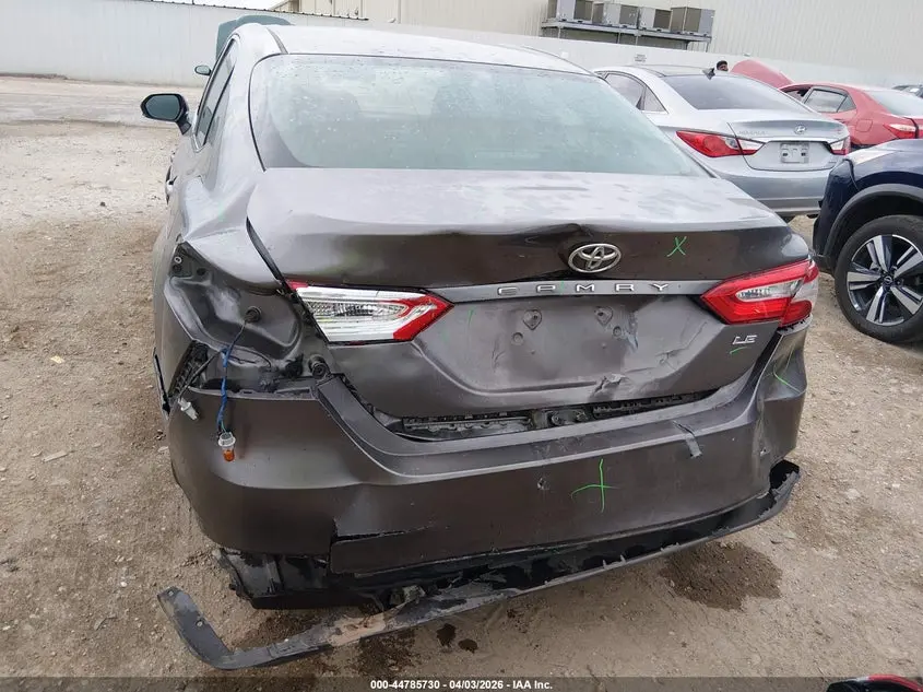 2018 TOYOTA CAMRY LE