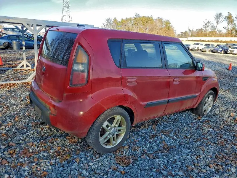 2010 KIA SOUL +  