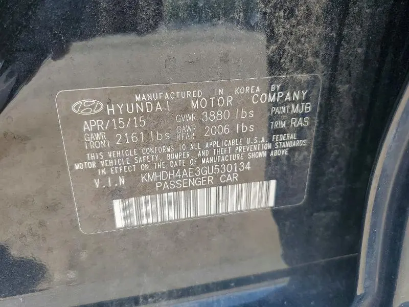 2016 HYUNDAI ELANTRA SE  