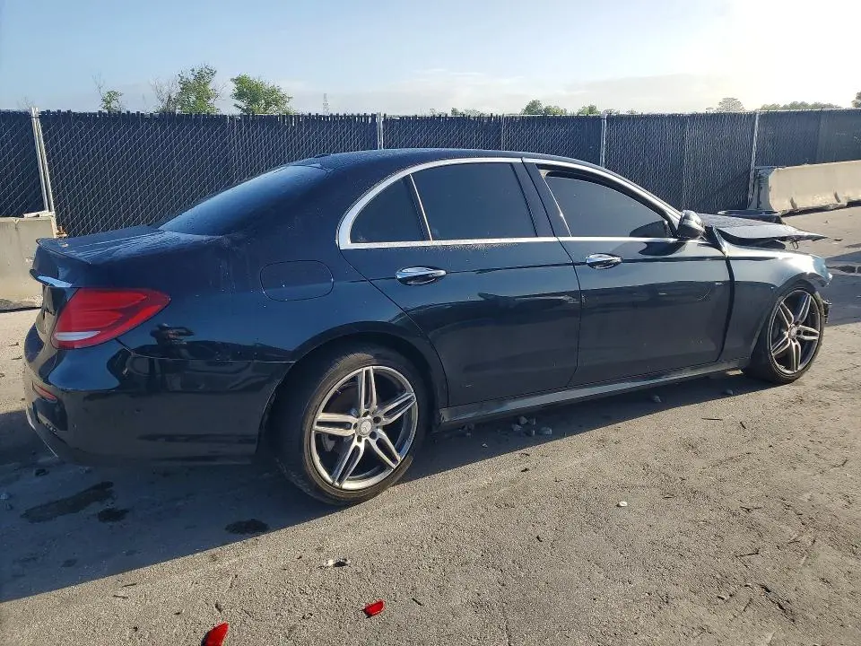 2017 MERCEDES-BENZ E 300  