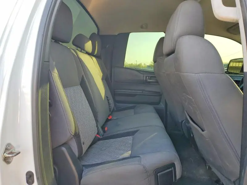 2015 TOYOTA TUNDRA SR  