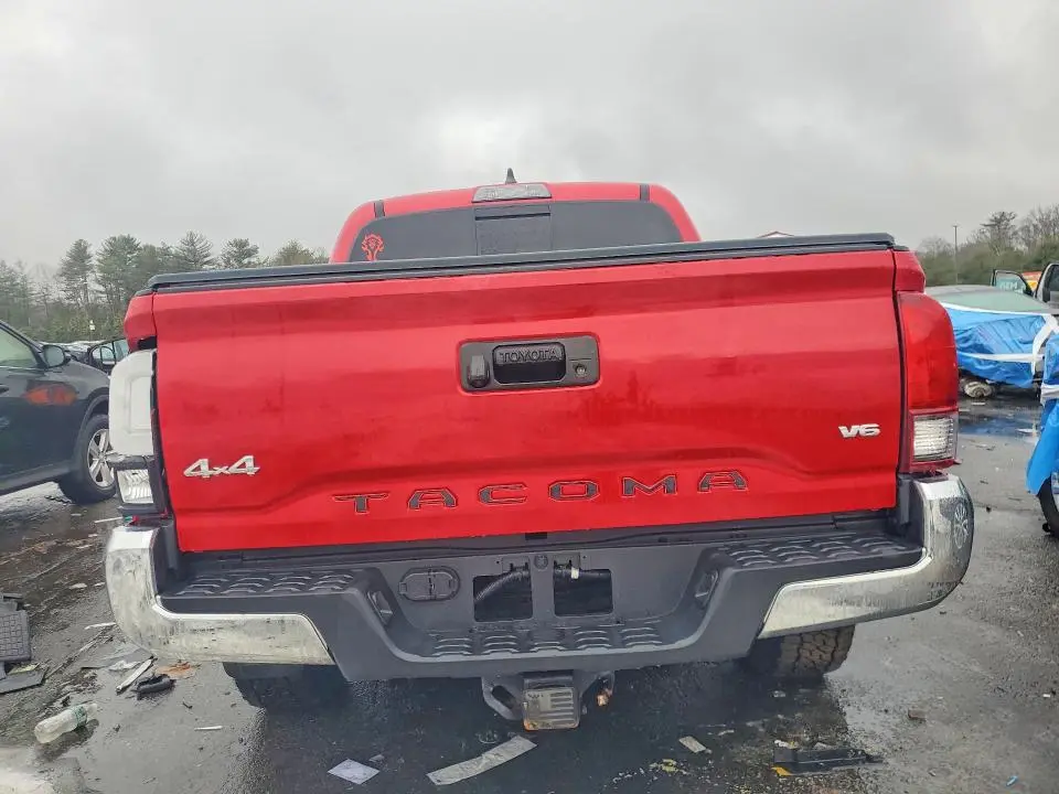 2021 TOYOTA TACOMA SR5 V6  