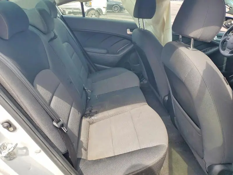 2018 KIA FORTE LX  