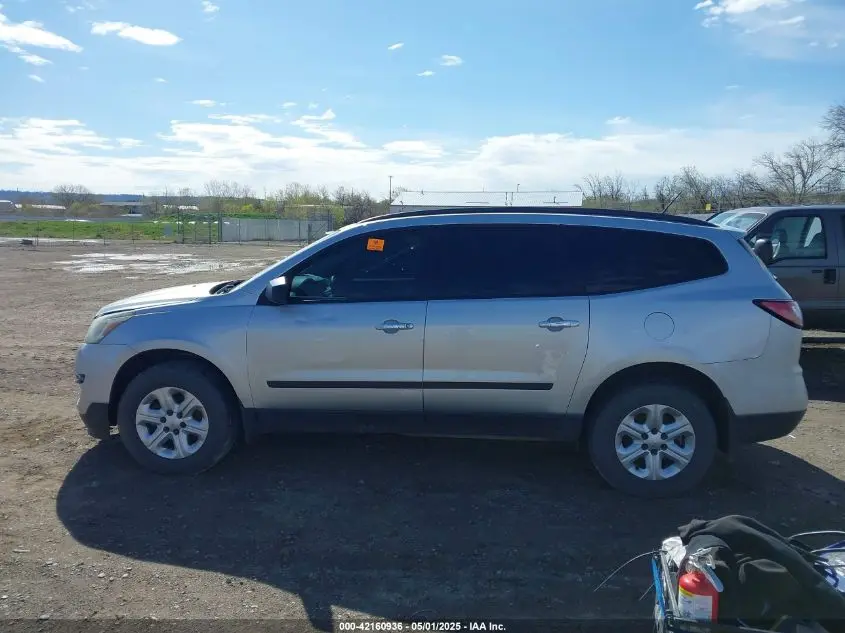 2015 CHEVROLET TRAVERSE LS