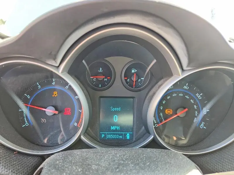 2012 CHEVROLET CRUZE LT  