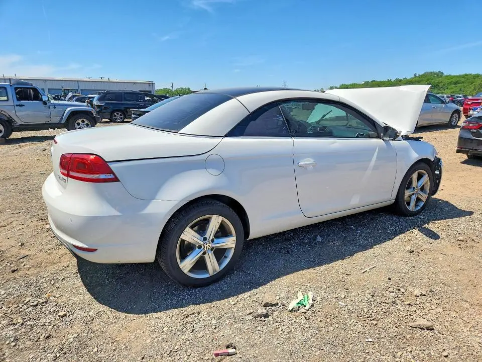 2012 VOLKSWAGEN EOS LUX  
