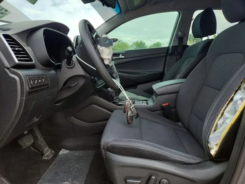 2020 HYUNDAI TUCSON SEL  